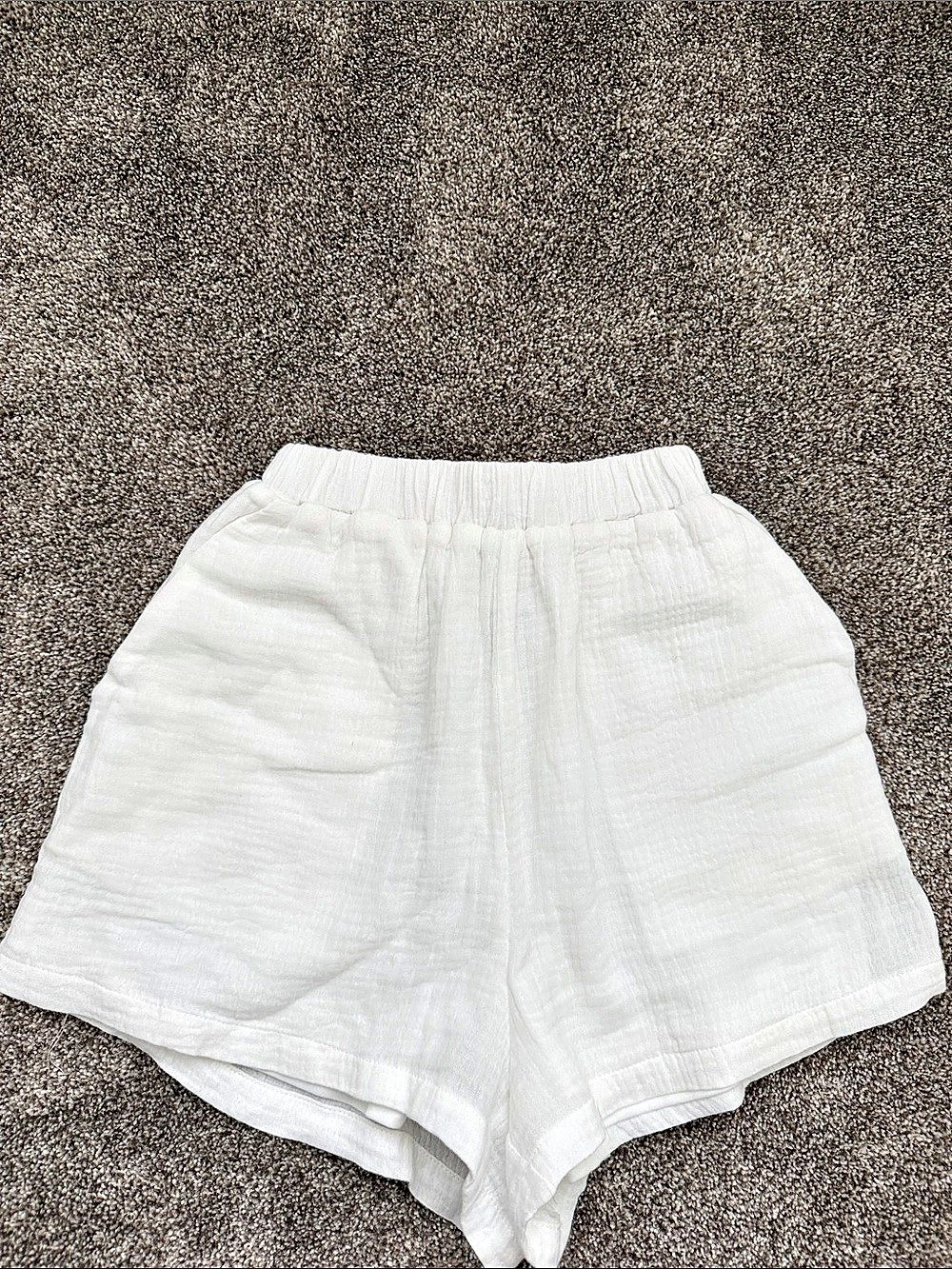 Princess Polly High Waist Shorts in White Size 0 Like New